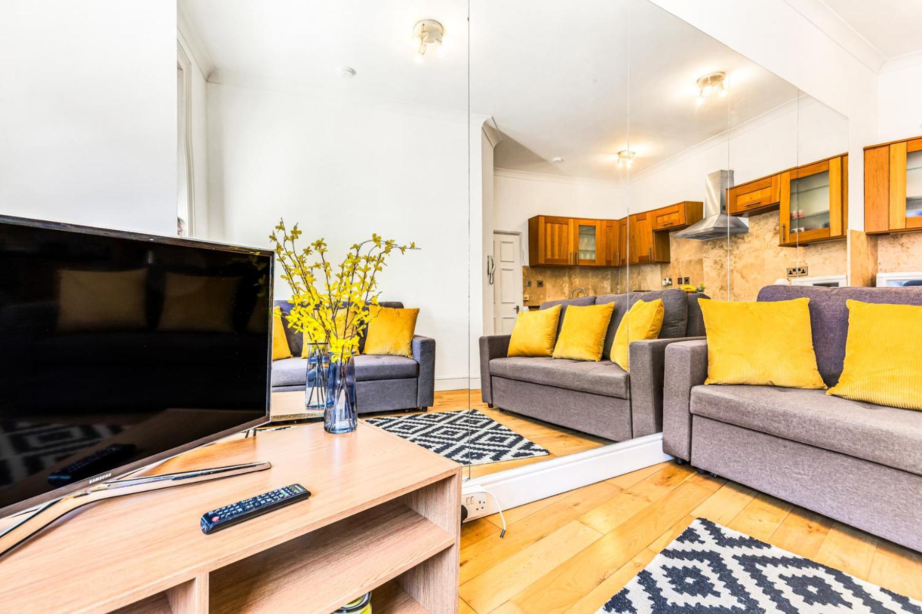 Luxstay2 Earls Court Apartment - Sleeps Up To 8 لندن المظهر الخارجي الصورة