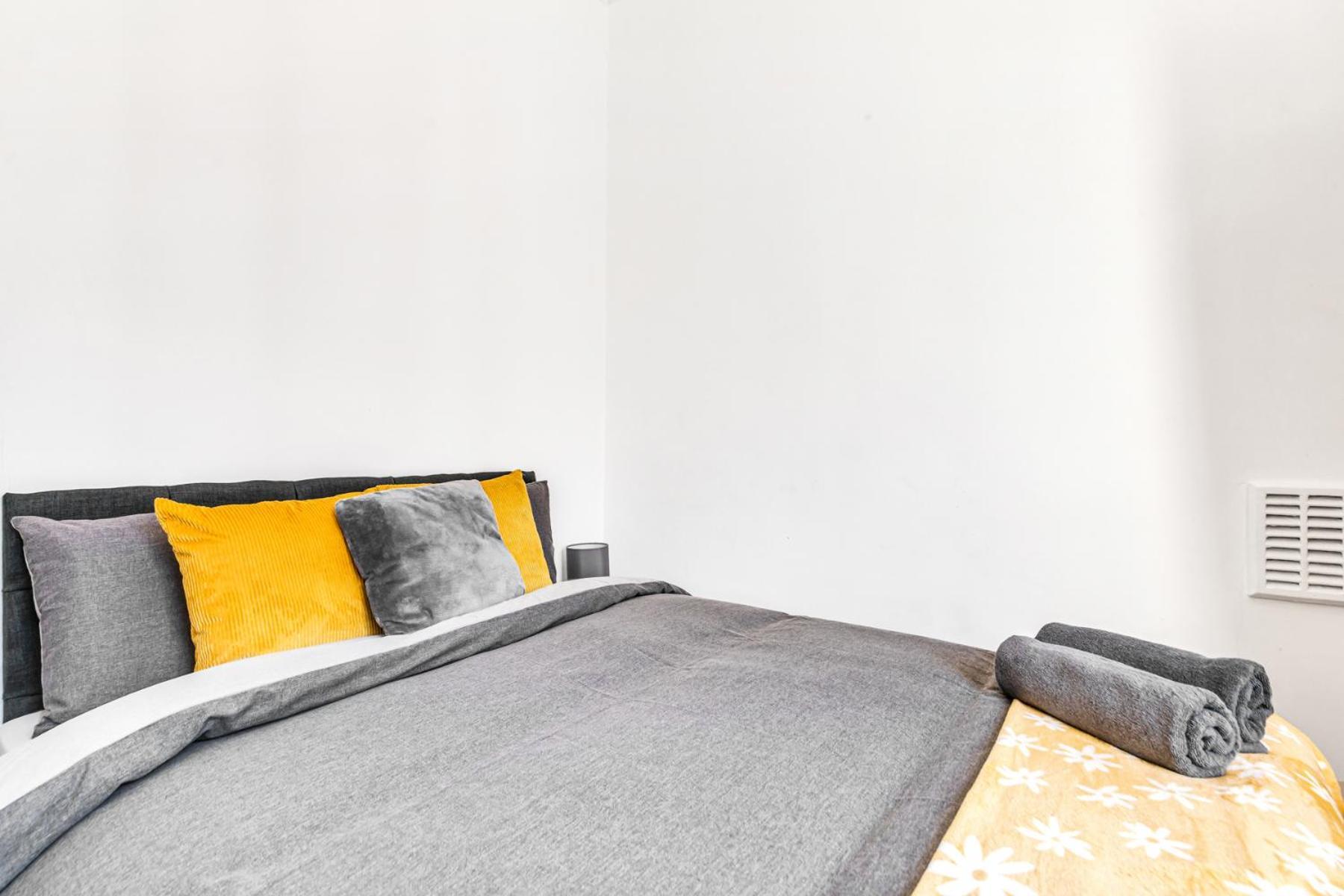 Luxstay2 Earls Court Apartment - Sleeps Up To 8 لندن المظهر الخارجي الصورة